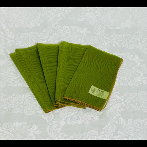 Metallic, Sheer Green Napkins. Lot of 4. - Picture 3 of 4